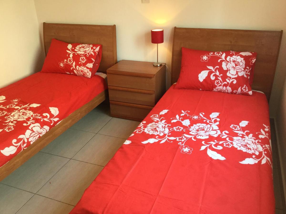 Poolside 2 Bedroom Apt, Paphos Riviera, Universal Area 外观 照片