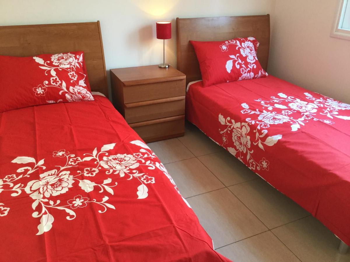 Poolside 2 Bedroom Apt, Paphos Riviera, Universal Area 外观 照片